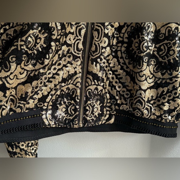 Sequin gold and black bomber jacket. Size 12. Zipper works great. - Picture 8 of 8